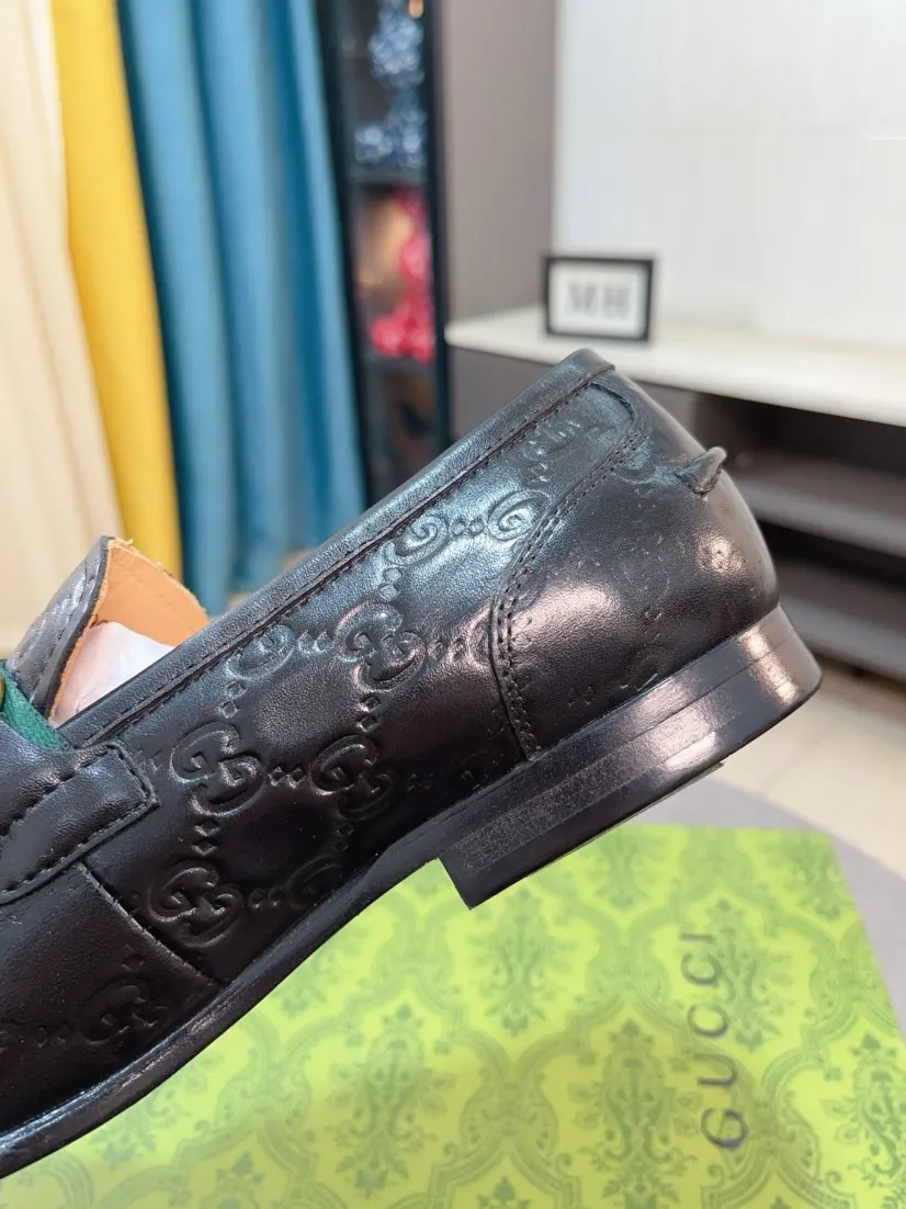 Men's shoes 💰500🌹🌹【GUCCI】The most popular classic Gucci leather shoes. Synchronized with the official website, the upper is made of Italian first-layer cowhide ➕cowhide lining, with unique brand and unique craftsmanship. Highlighting the hot style of the new year. Stop hesitating, stop wandering, get it now. Number: 38--44